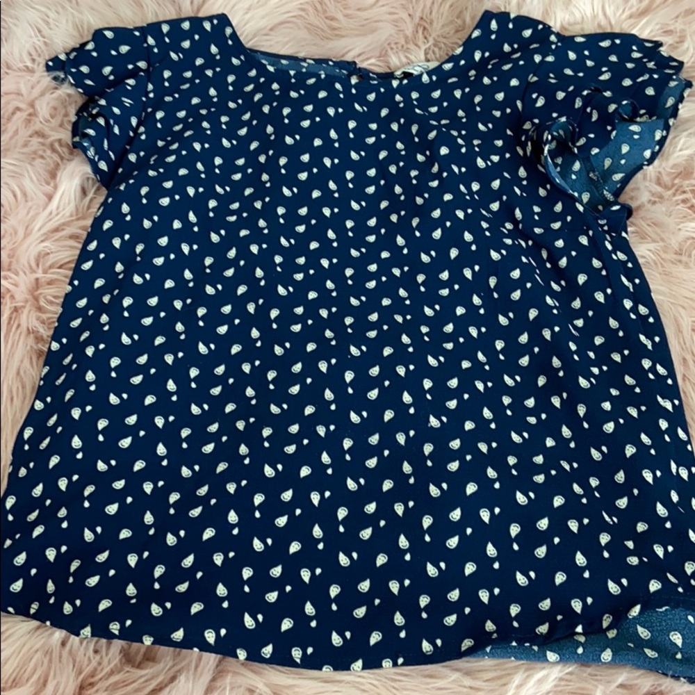 🙂Navy blue top🙂